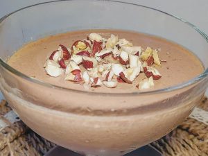 Mousse cremosa carruba e nocciola